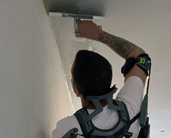 L’utilité des exosquelettes dans la plâtrerie-peinture