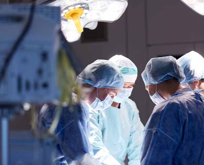 Erstmals datenbasiert ermittelt: Mindestfallzahlen für Operationen
