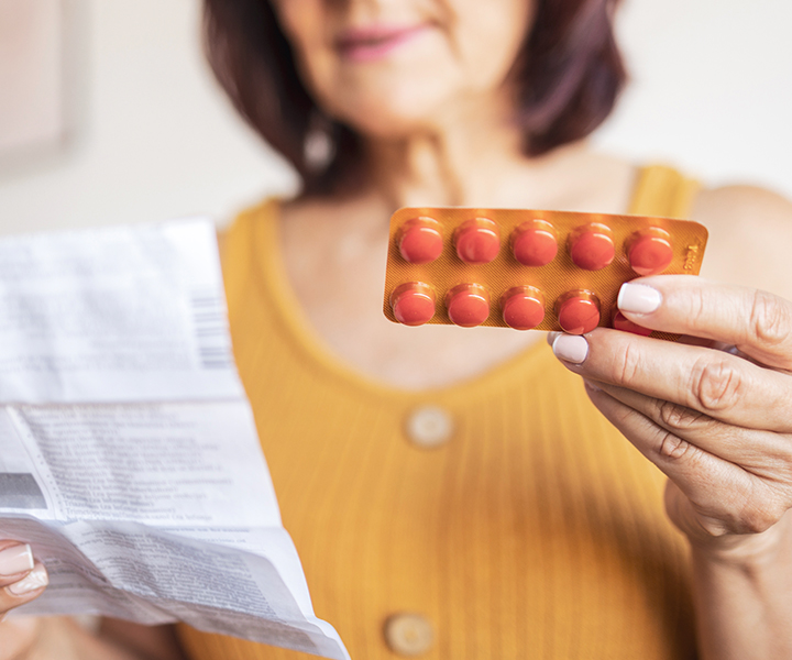 femme-menopause-pilule