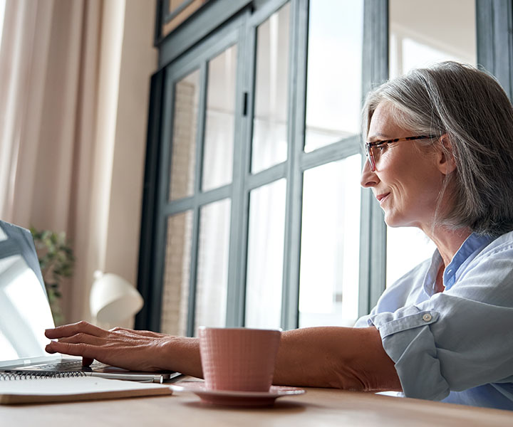 les employés seniors dans le monde professionnel